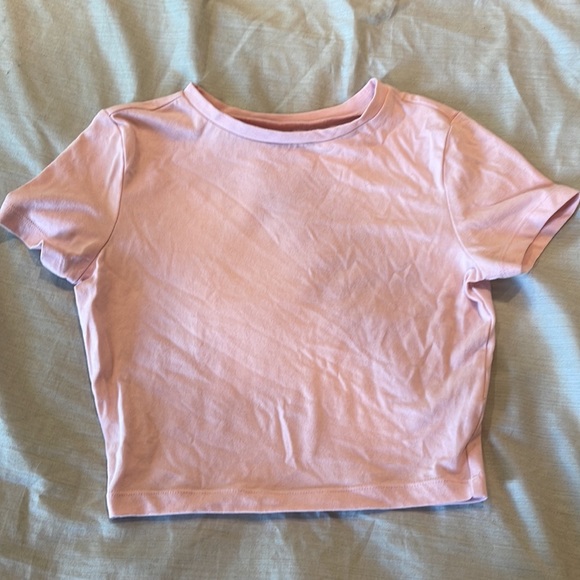 Two crop tank tops and one crop T-shirt - Picture 6 of 8